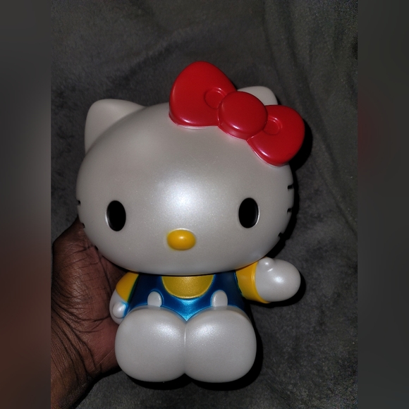Hello Kitty Coin Bank P5 - Picture 3 of 5